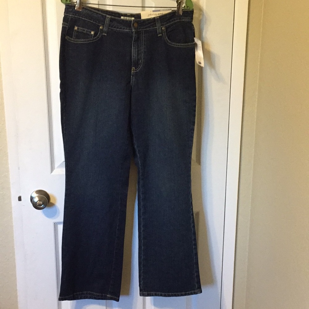 St. John’s bay stretch Jeans size 14 petite new
